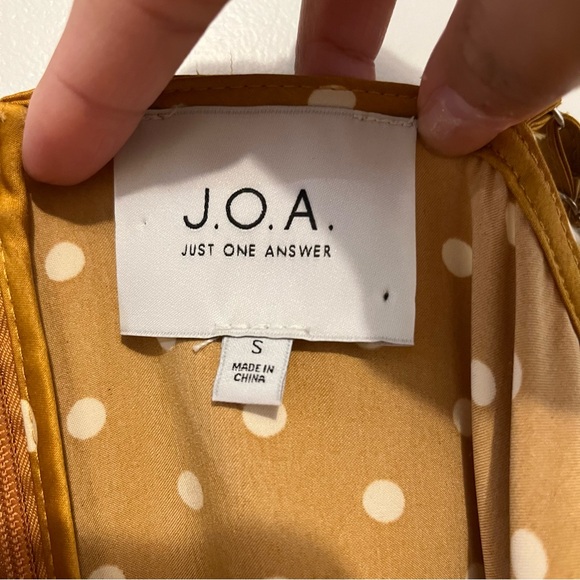 Asymmetrical satin midi dress - Picture 5 of 5